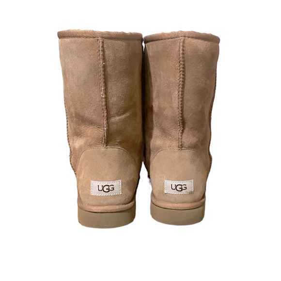 UGG Boots Classic Short, Best Seller. - Picture 4 of 12